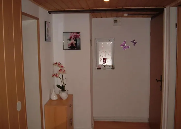 In Mit Garten By Interhome Daire